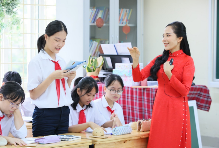 Phát động cuộc thi làm phim với chủ đề “Thầy cô trong mắt em” Ngành Giáo dục và Đào tạo quận Ba Đình năm 2023
