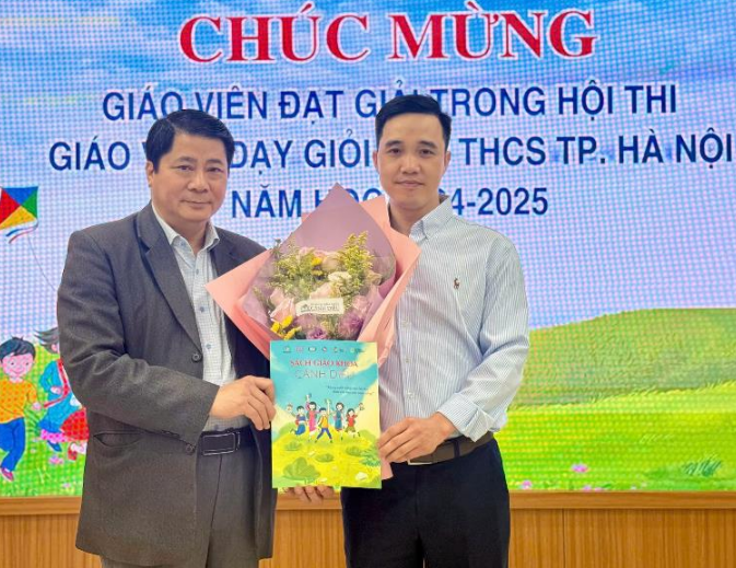 Công ty VEPIC tri ân giáo viên Trường THCS Phan Chu Trinh
